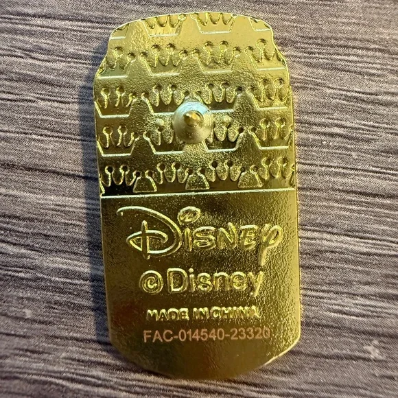 LOUNGEFLY • Disney Princess Soda Blind Box Enamel Pin - Picture 5 of 7